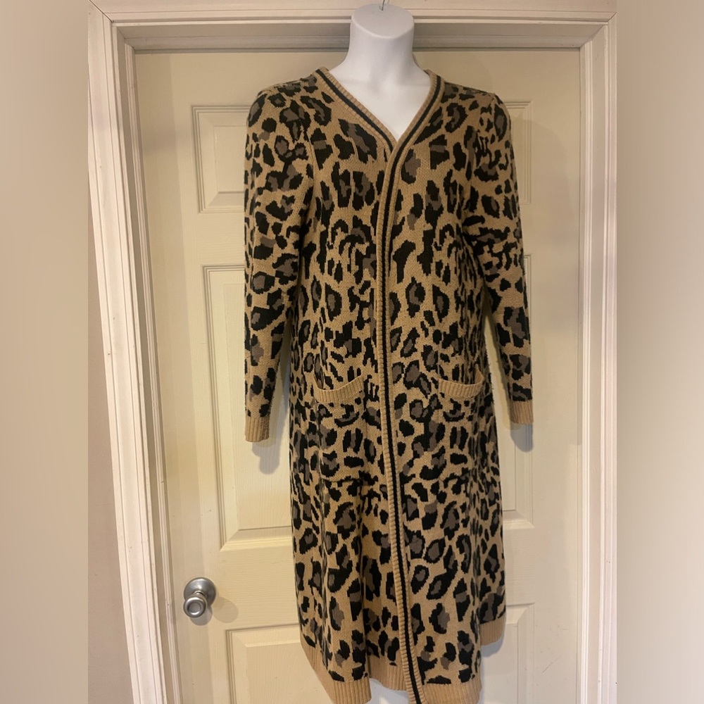 Leopard print duster size XL Boston Proper